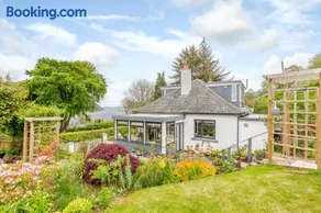 Urquhart Bay B&B - Image 3