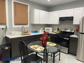 Cozy Getaway Room - Image 2