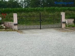 Maison familiale avec jardin à Lahosse, 110 m² - Image 1