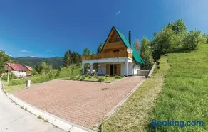 House with Pool and Sauna - Image 2