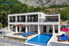 Holiday home E - Image 1