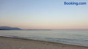 Atlantida Beach Apartment - Image 1