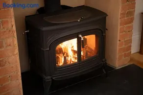 The Old School Historic Stay for 2 Adelaide Hills - Image 3