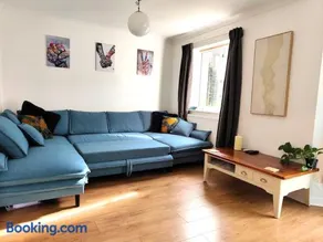 Fun & Comfortable 3bd, Large Sofa Bed, Garden - Image 3