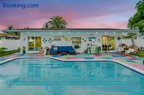 Charming Tropical Getaway with Heated pool-3mile to Beach - Image 2