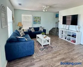Walk to Beach, Sunset Bay Views, Pet Friendly - Sea Me Relaxin - Image 4