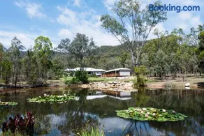Hunter Moon Country House, Hunter Valley - Image 2
