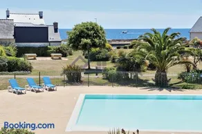 LocaLise au Guilvinec - A16 - Vue sur la mer, la piscine et le jardin - Tout à pied, plages, port, centre, commerces, marché - Wifi inclus - Animaux bienvenus - Linge de lit inclus - Image 1