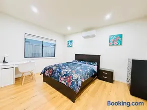 Grand Suite - Image 1