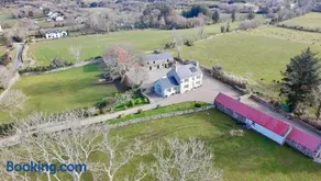 Country Farm House - Image 3
