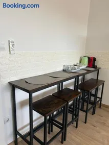 ACÉL Budget Rooms with Free Truck Parking - Image 2