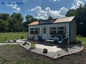 The pioneer cottage - Image 1