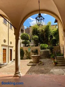 Il cortile in centro - Image 1