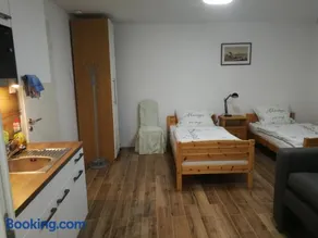 21a Comfortable Studio - Image 2