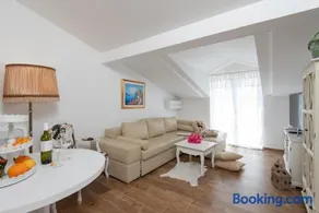 Top of the Hills Apartments LLR - Image 2
