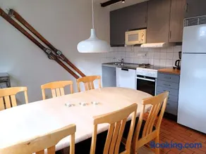 Central 2BR with Sauna - Image 3