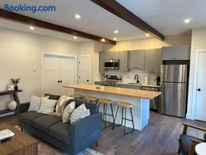 The Innwoods - Two Bedroom Apartment - Image 1