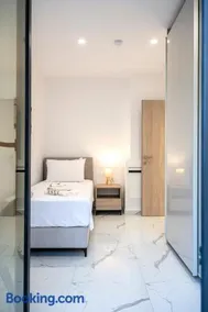 Icon Luxury Apartments - Image 3