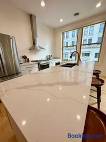 Condo C - Gallery Suites Downtown Marion - Image 4