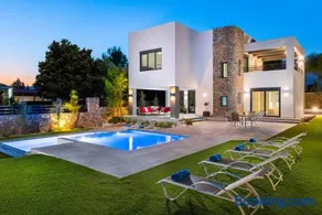Villa Summer Light - Image 3
