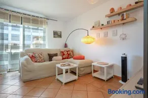 Maison avec jardin, terrasse et internet haut débit | Vue jardin - Image 4