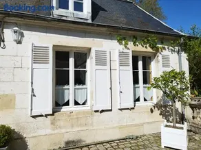 Clos Montcenoux, au coeur de Bourges. - Image 2