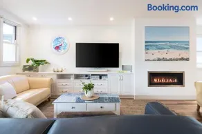 Hamptons Haven - Image 2