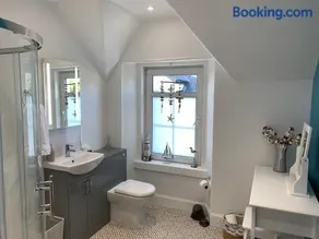 Burnbank BnB - Image 2