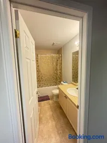 A Nice Window View room - Image 3