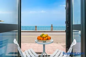 Casa Mare Sea View - Image 1