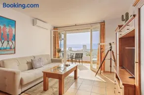 Sunny Beach Apartment - Image 1