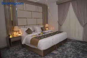 Lavana Sari - Image 5