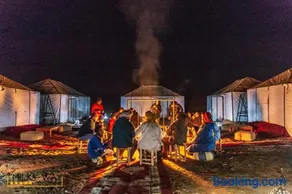 Milky Way Desert Camp - Image 2
