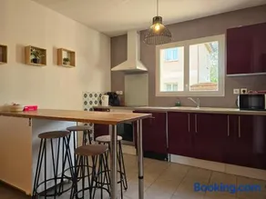 Le Clos Andrée - Charmante maison 8 personnes - 5 lits - Climatisation réversible RDC - Parking 3 véhicules - Garage - Zone Nord Montauban - Terrasse et jardin - Image 3