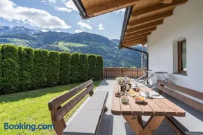 Pfandlerhof Ferienwohnung Rot - Image 2