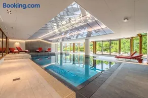 Le Cristal MB1 Mont-Blanc View, Pool, Private Sauna & Parking - Happy Rentals - Image 2