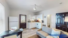 MitHarvard, Central Sq, 2 room studio w Porch - Image 1