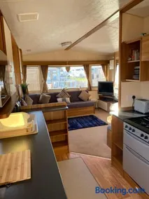 Lisa caravan hire - Image 3