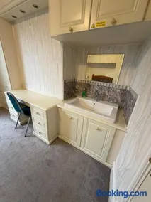 Spectacular Period Property Located In Leicester - Image 2
