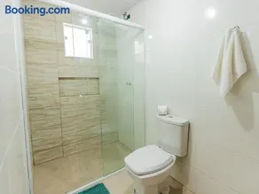 Casa para até 10 pessoas com churrasqueira QF1846 - Image 3