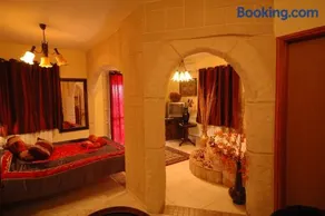 Michal's Suites - Image 1