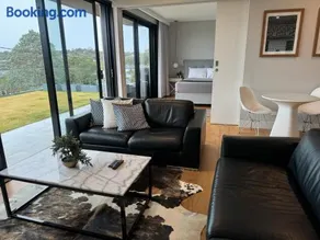 Balgowlah Paradise Apartment - Image 5