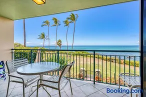 Punahoa Beach 201, Beautiful Renovation, Split AC - Image 3