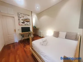 Enjoy a cosy studio in Malasaña BAR - Image 3