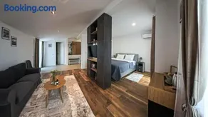 Pera Apartments - Image 1