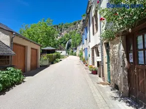 La Vie Est Belle - Image 2