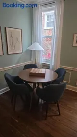 The Verdigris| 1800s Charm| King St| Easy Parking - Image 3