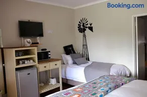 Dilisca Guesthouse - Image 3