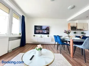 luxury apartment with a beautiful view Danubius - Image 2