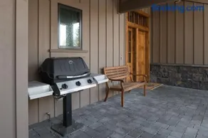 32 Caldera Cabin - Image 3